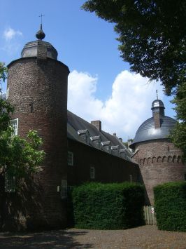 Bergen : Kasteel Well, Seitenflügel der Vorburg